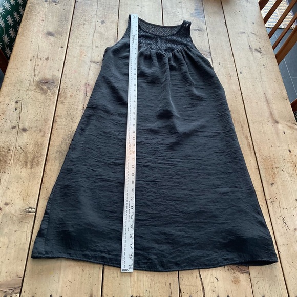 Eve Gravel sleeveless black satin dress with lace see trough yoke, size small - Picture 9 of 13